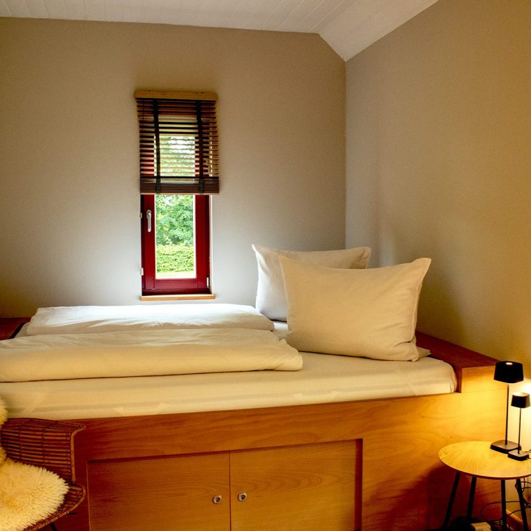 Zimmer im Haus am See Mustin - Bed&Breakfast Moderne, gemütliche Zimmer im Haus am See Mustin - guter Schlaf ist garantiert!