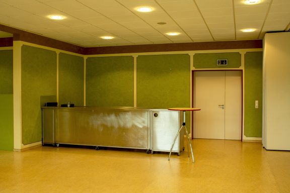 Der große Saal im Haus am See Mustin - perfekt für Hochzeiten und große Veranstaltungen
